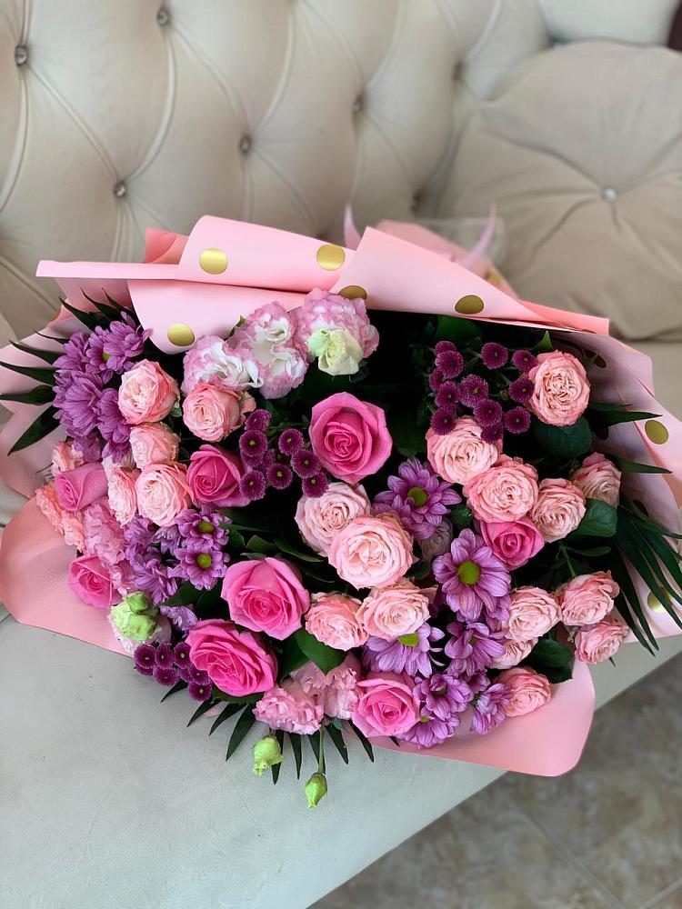 Букет цветов из: Хризантемы, Розы и Лизиантусы в Юргамыш