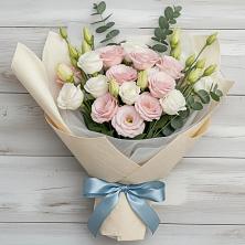 Букет цветов из:  Лизиантусы в Юргамыш