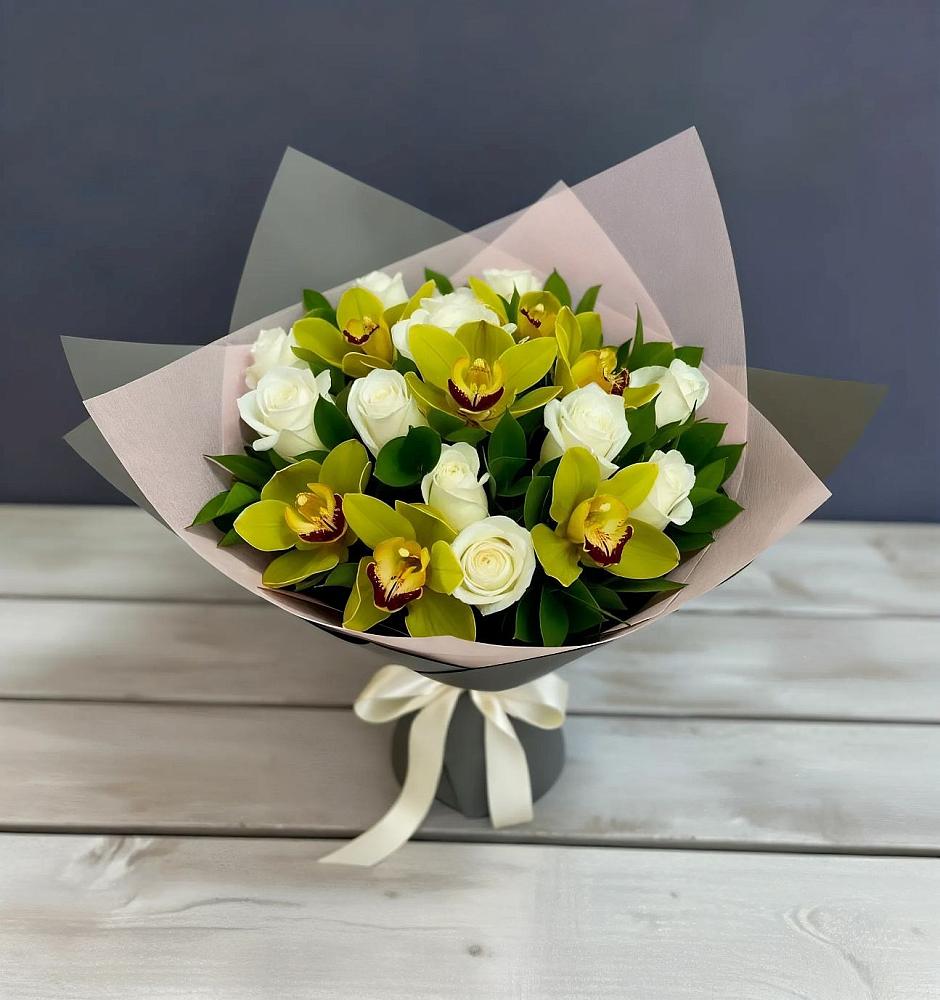 Букет цветов из: Орхидеи и Розы в Юргамыш